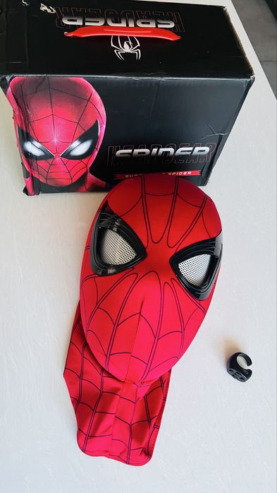 Маска Человека паука