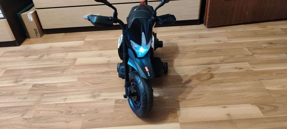 Motocykl na akumulator Aprilia
