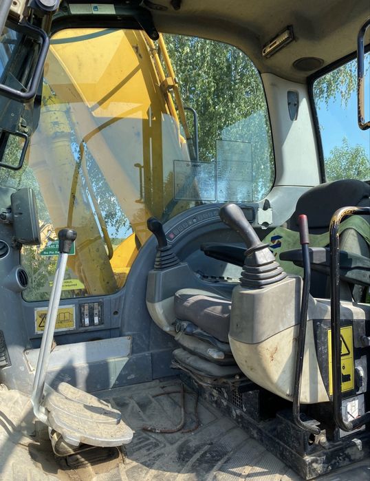 JCB JS 130 2005