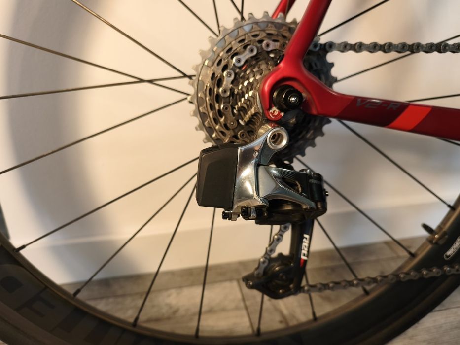 Rower szosowy Colnago V2R SRAM Red