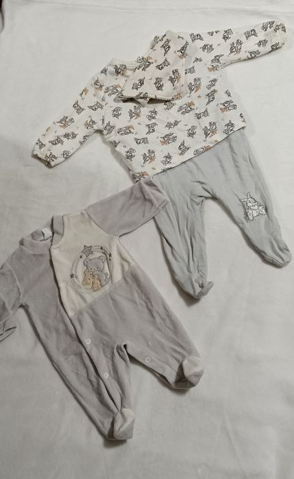 Blusas,casacos, macacão, sapatos para bebe menino,varios tamanhos.
