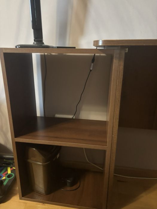 Стіл компʼютерний