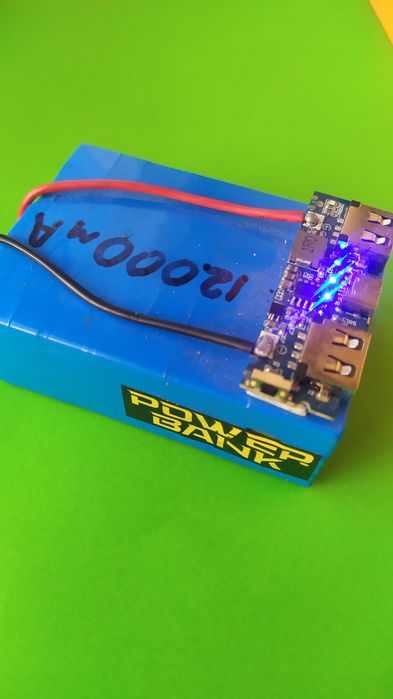 Павербанк аккумулятор 5-12в 28000мА 21700