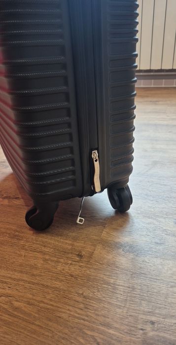 Puccini walizka kabinowa na kółkach szyfr abs028C-1 czarna