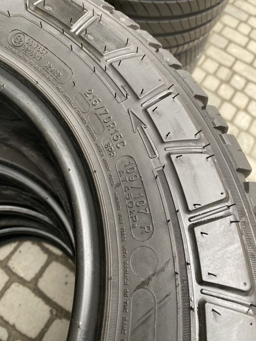 215/70 R15c Michelin CrossClimate