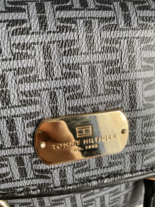 Torebka listonoszka Tommy Hilfiger oryginalna