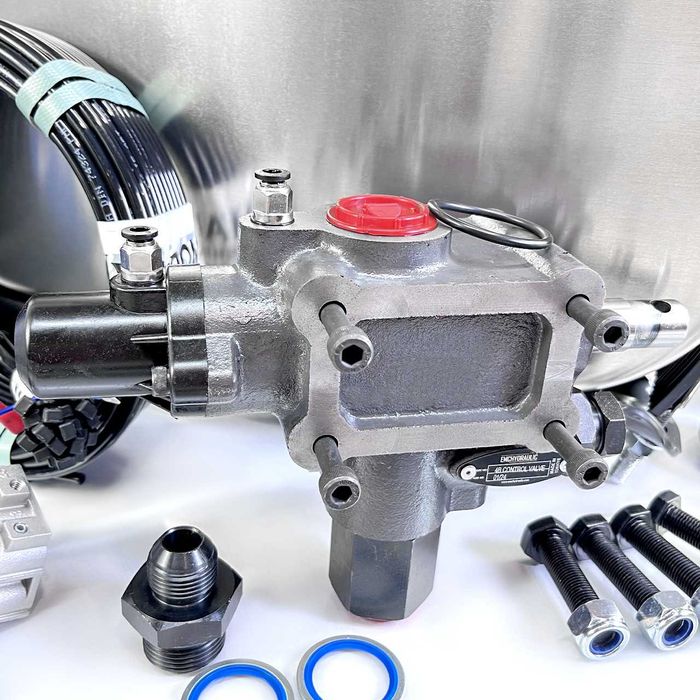 Комплект гідравліки ZF на самоскид з підкузовним гідроциліндром