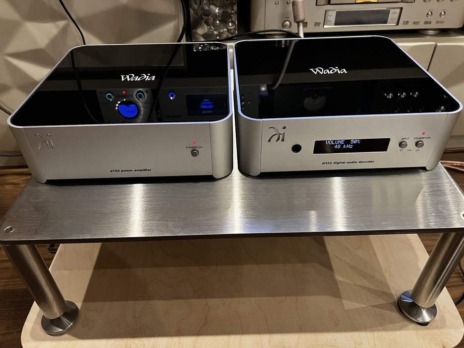 Wadia di122 +Wadia di102