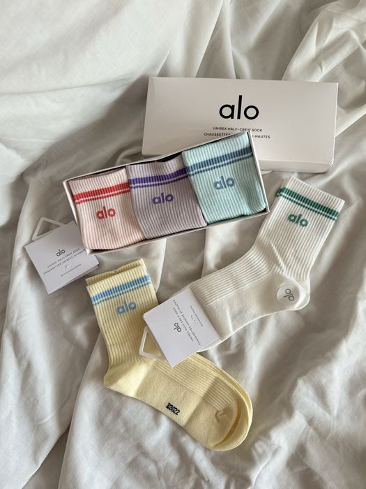 Alo yoga шкарпетки