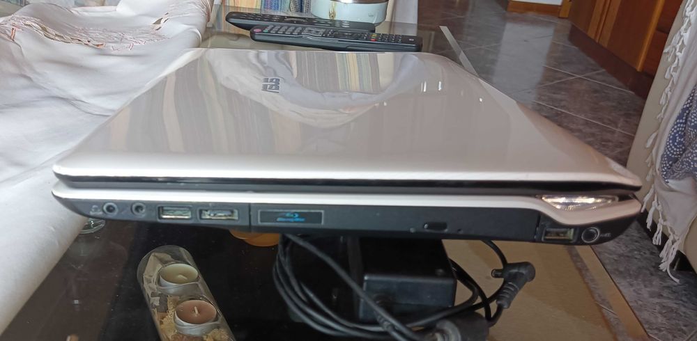 Portátil ASUS série N61JV - Intel Core i5 - Branco