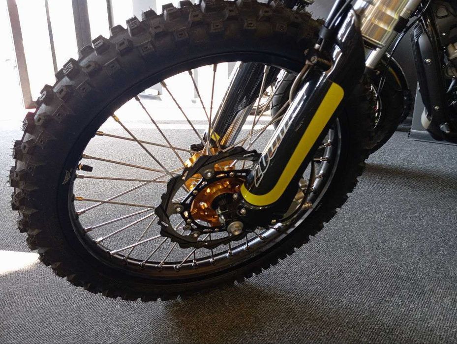 Мотоцикл ZUUMAV S8 FULL PRO (S8-KE300)