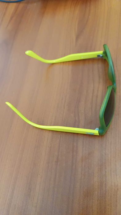 Óculos sol criança Lacoste verde/amarelo