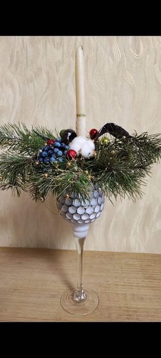 Продам красивый подсвечник