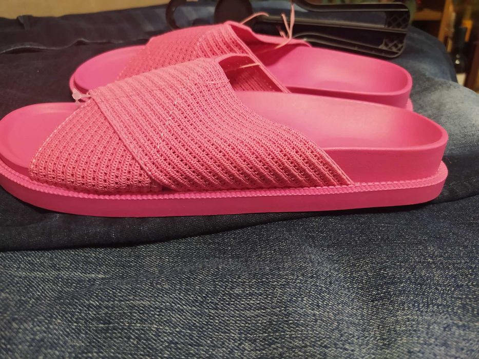 Klapki różowe, nowe