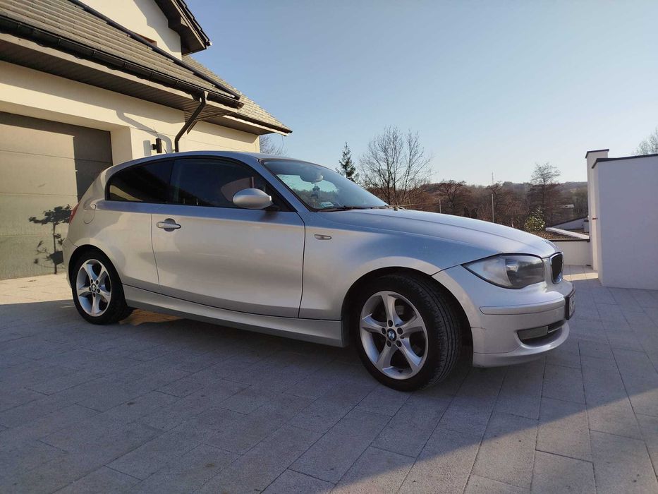 BMW Seria 1   116d.   2009 • Zadbana • Diesel • OC do końca 2026• 2 komplety kół