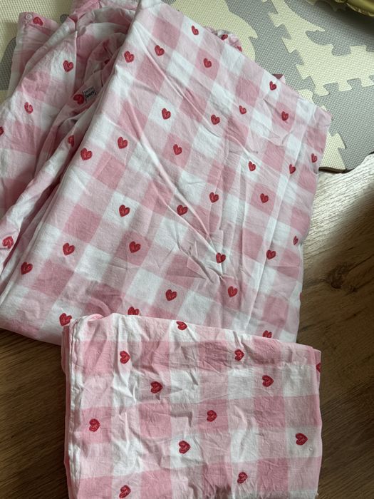 Poszewka na posciele w krate i serduszka duza poduszke