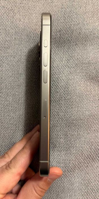 iPhone 15 pro 512 gb