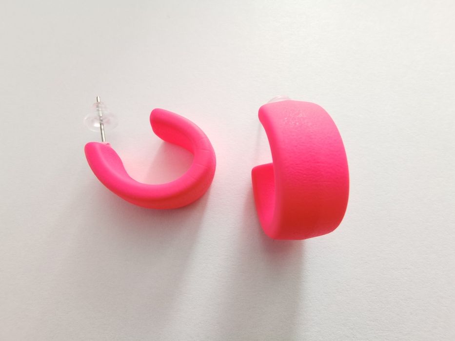 Kolczyki różowe neonowe