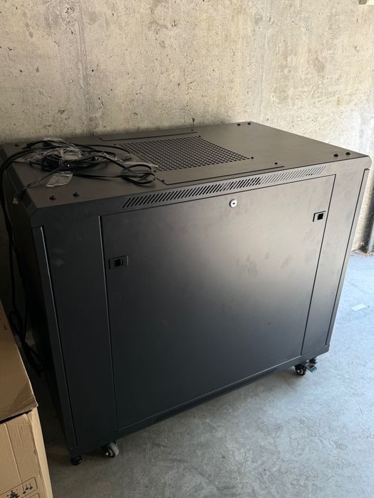Szafa serwerowa Rack 19"