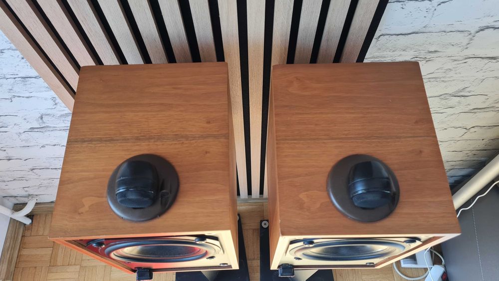 Bowers & Wilkins DM17 Monitory B&W