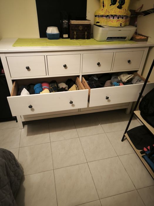 Cómoda grande do ikeia