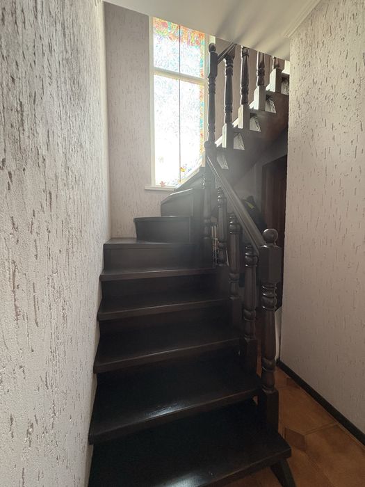 Будинок з ремонтом та бомбосховищем!