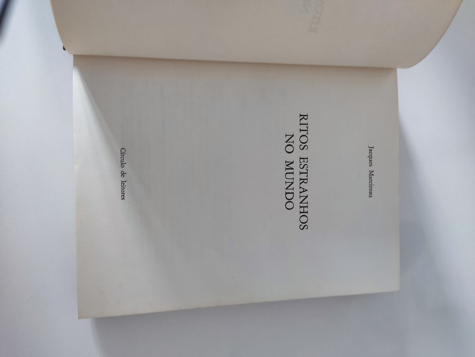 Livro Ritos estranhos do mundo de Jacques Marcireau