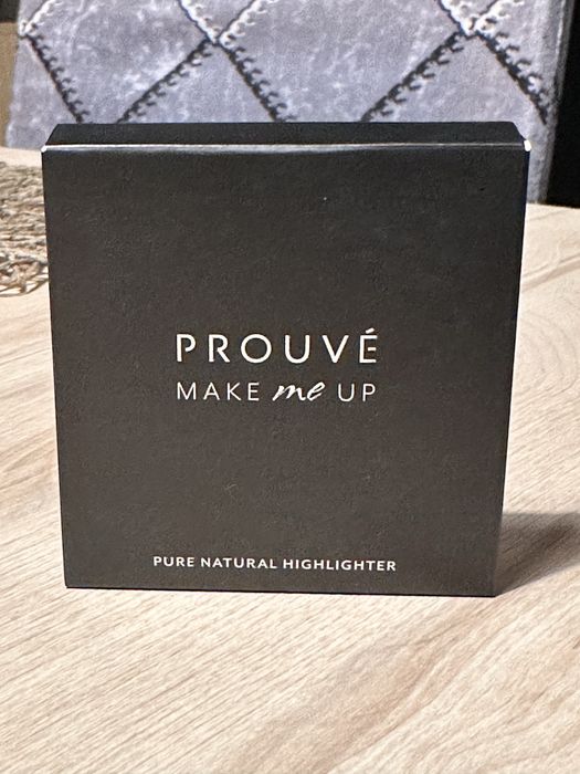 Rozświetlacz naturalny perłowy- Prouve