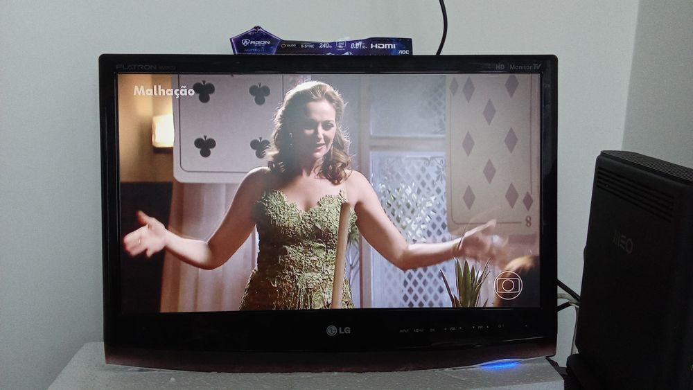 2 TV LCD Marca LG 24". De 8 Fotos