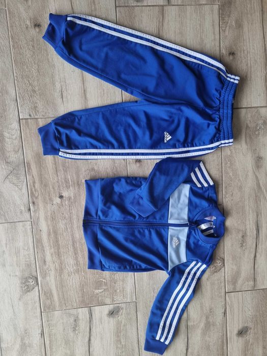 ADIDAS śliczny dres dla chłopca 3-4 lata
