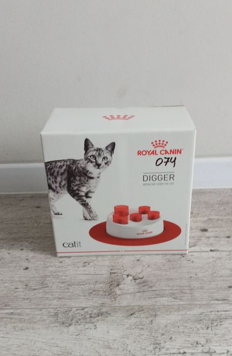 Интерактивная кормушка Royal Canin