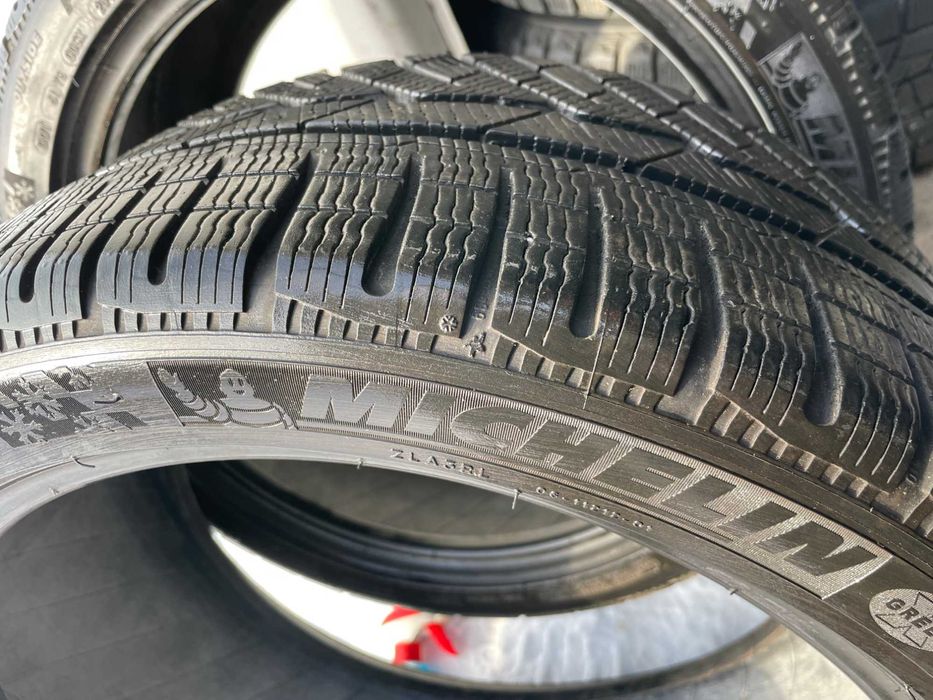 ЗИМА 265/35R18 MICHELIN  - 2шт. - Есть и другие шины