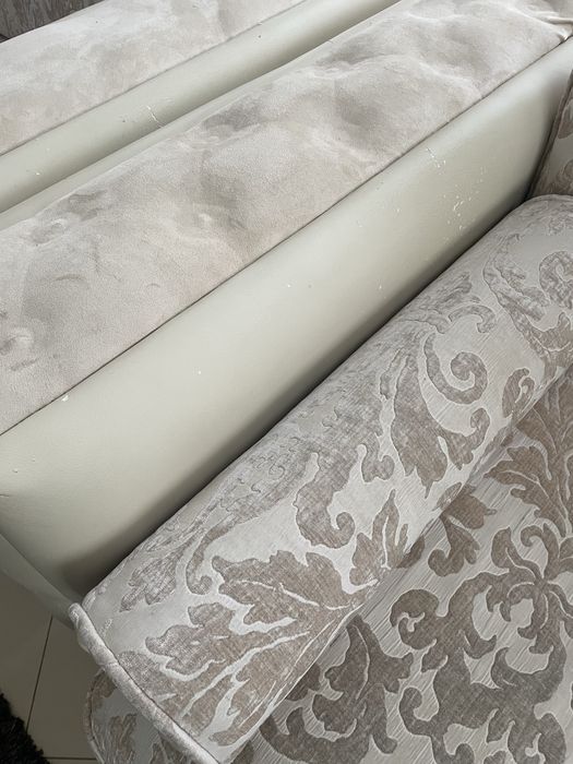 Диван крісла.