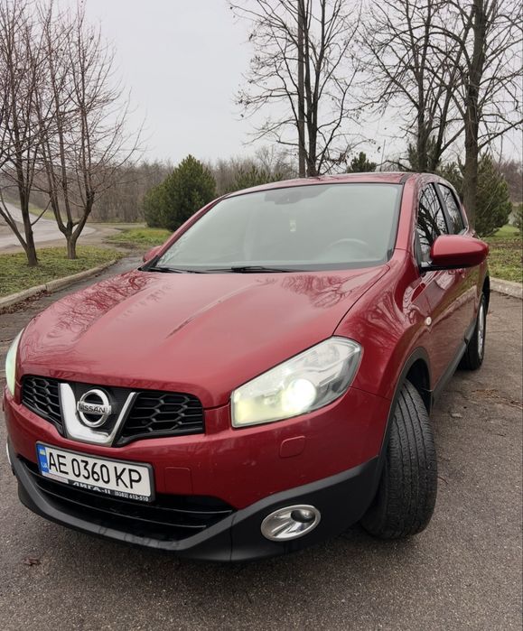 Продам доглянутий автомобіль офіційно придбаний в Україні в 2013  році.
Авто в гарному стані повністю обслужене від заміни масла в двигуні до заміни масла в Акпп, не вимагає вкладень. Не перекуп, продаю своє авто, я 2 власниця, два комплекти гуми, зимова та літня, авто готове до будь-яких перевірок, деталі за телефоном. 
ПРОБІГ ОРИГІНАЛЬНИЙ! Місяць тому проведено ТО