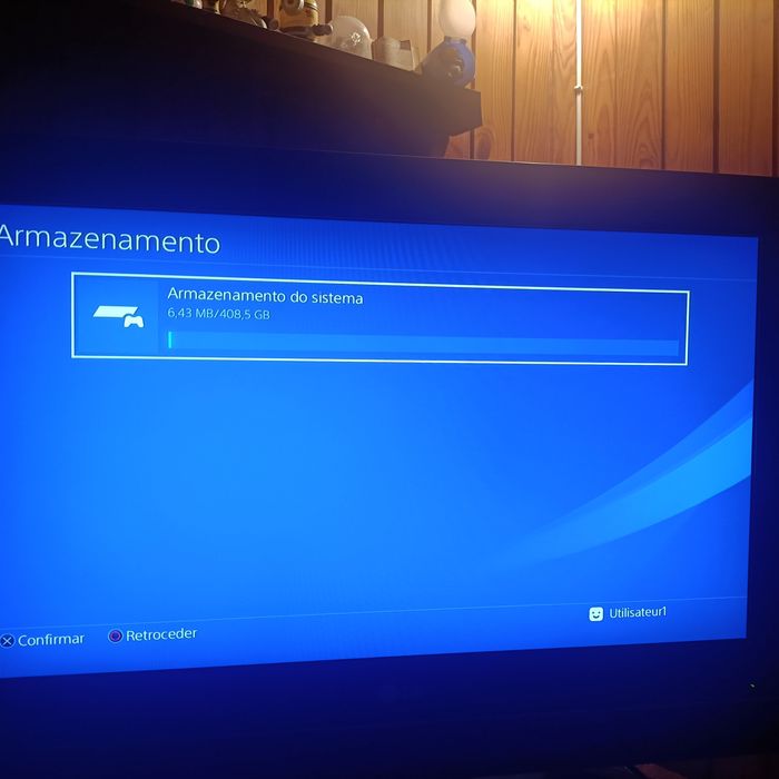 PlayStation 4 Slim + comando