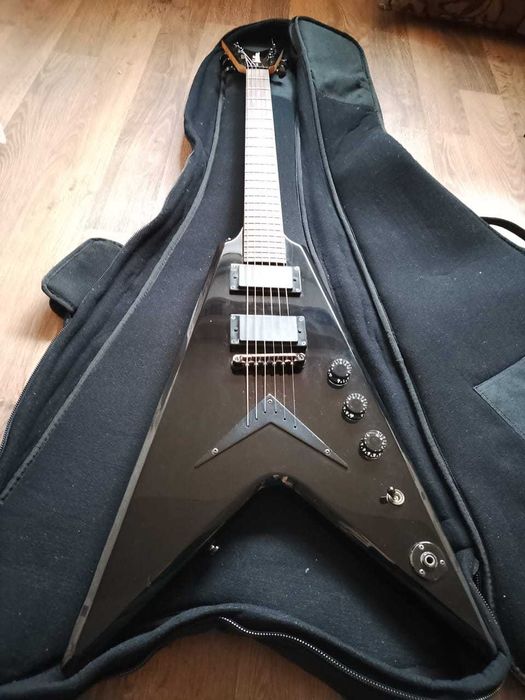 Washburn V200PRO EBK електрогітара