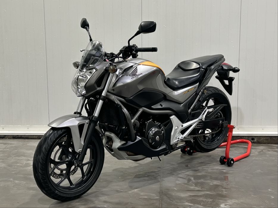 Honda nc700 s  2014. NC700 super stan, ABS, dual clutch