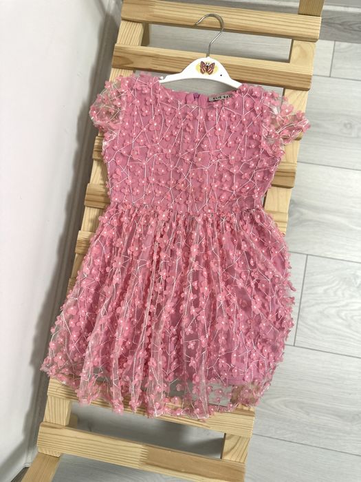 Сукня рожева з квітами на дівчинку 3, 4 роки 98см