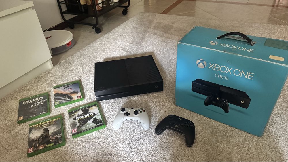 Vendo Xbox One 1TB