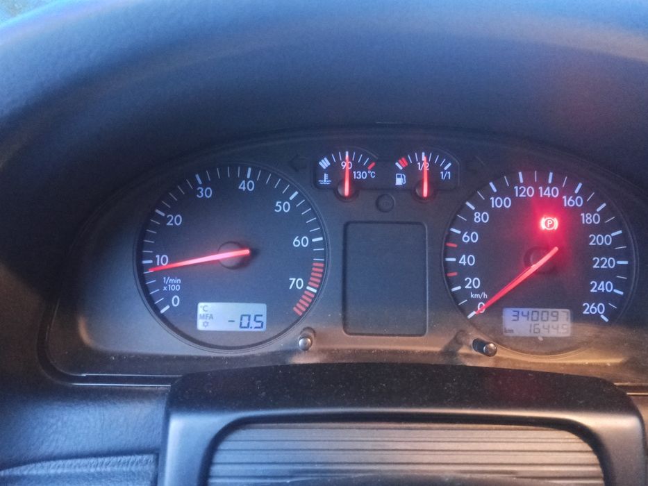 Passat B5 kombi 1.8 LPG hak