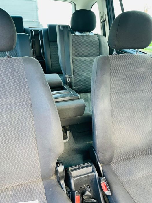 Opel Zafira 2.0dti Life , 7 lugares
DVD cent