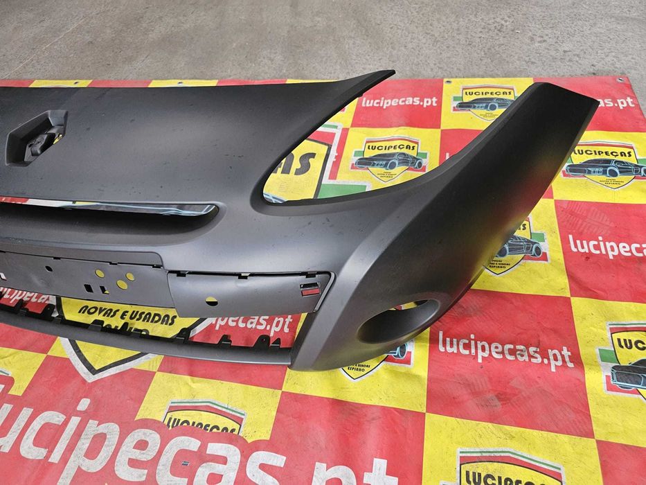 Pára-choques frente Renault Clio III | 127690