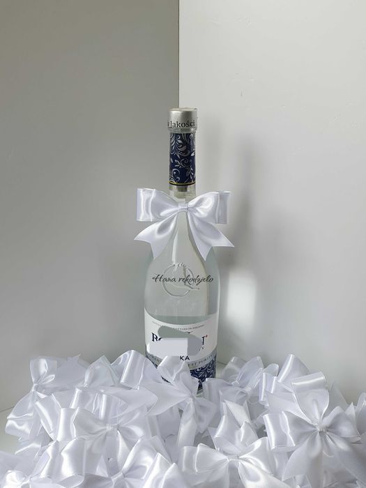 Kokardki na butelki weselne białe jednolite