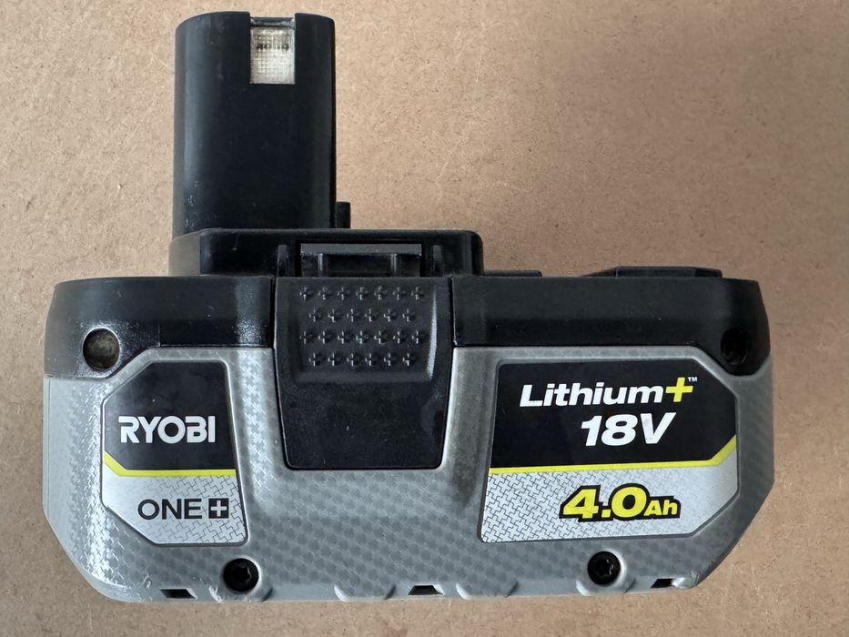 Akumulator 4.0Ah 18V ryobi uzywany jak nowy