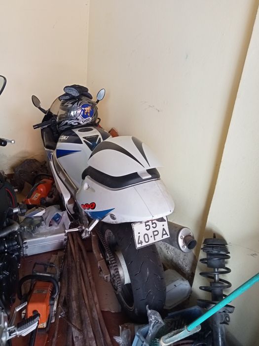 Suzuki GSXR 600 a gasolina