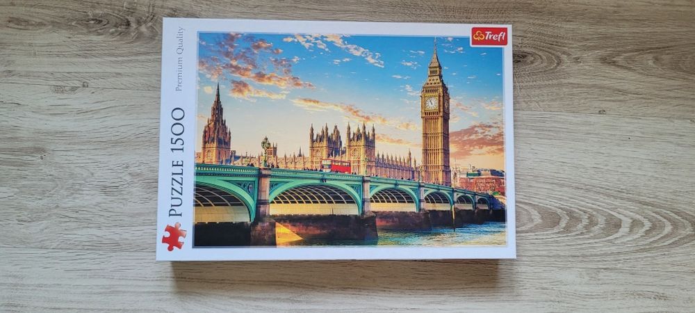 Puzzle 1500 sz Trefl ułożone raz! Tanio!