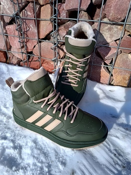 Кросівки Adidas Hoops 3.0 MID WTR,зелені і гірчичні.