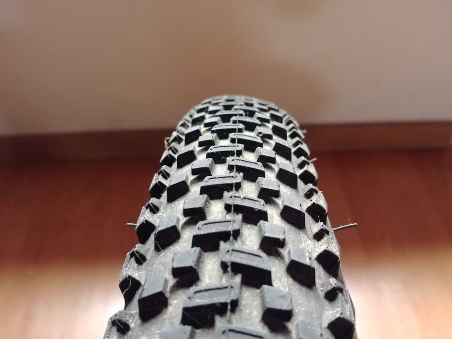 Pneus BTT Vittoria Saguaro 26x2.00" + Câmara de ar