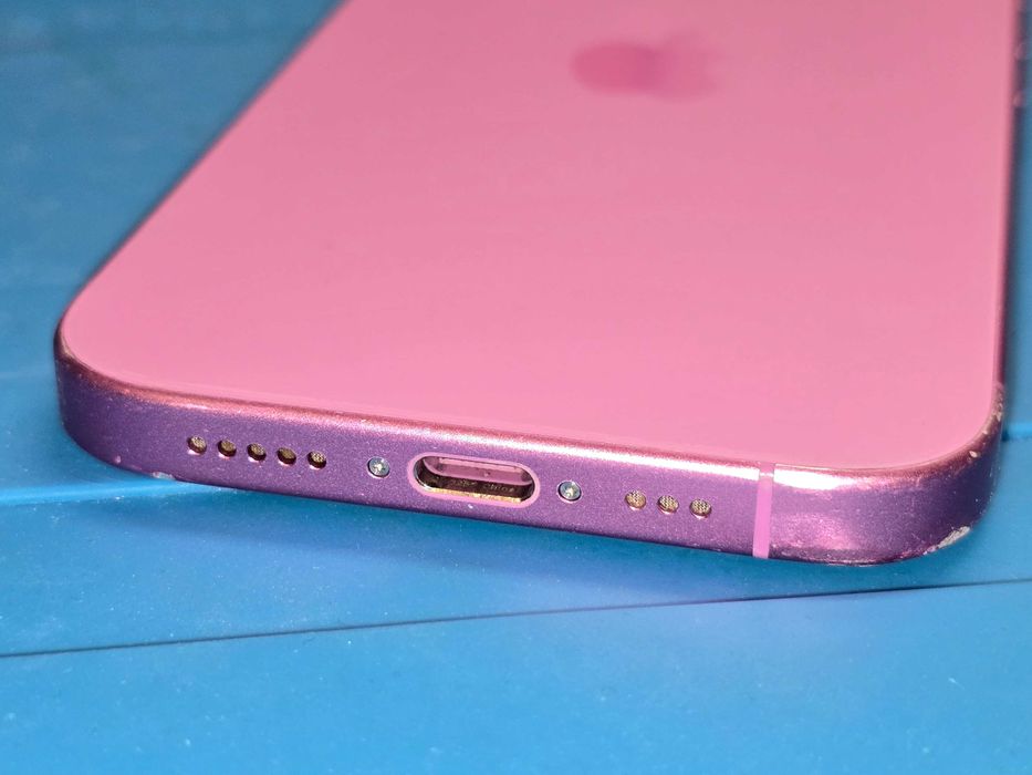 Używany - Apple iPhone 16 128GB Różowy - GSM Baranowo