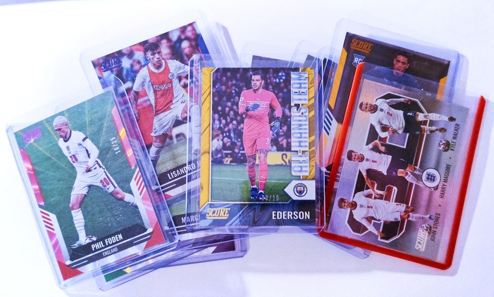 Panini SCORE FIFA 2021-22 - Karty numerowane/specjalne LIMITY